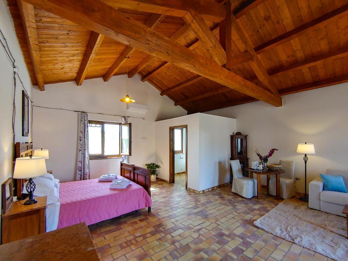 Masseria Crocco Montalbano Ionico Eksteriør bilde